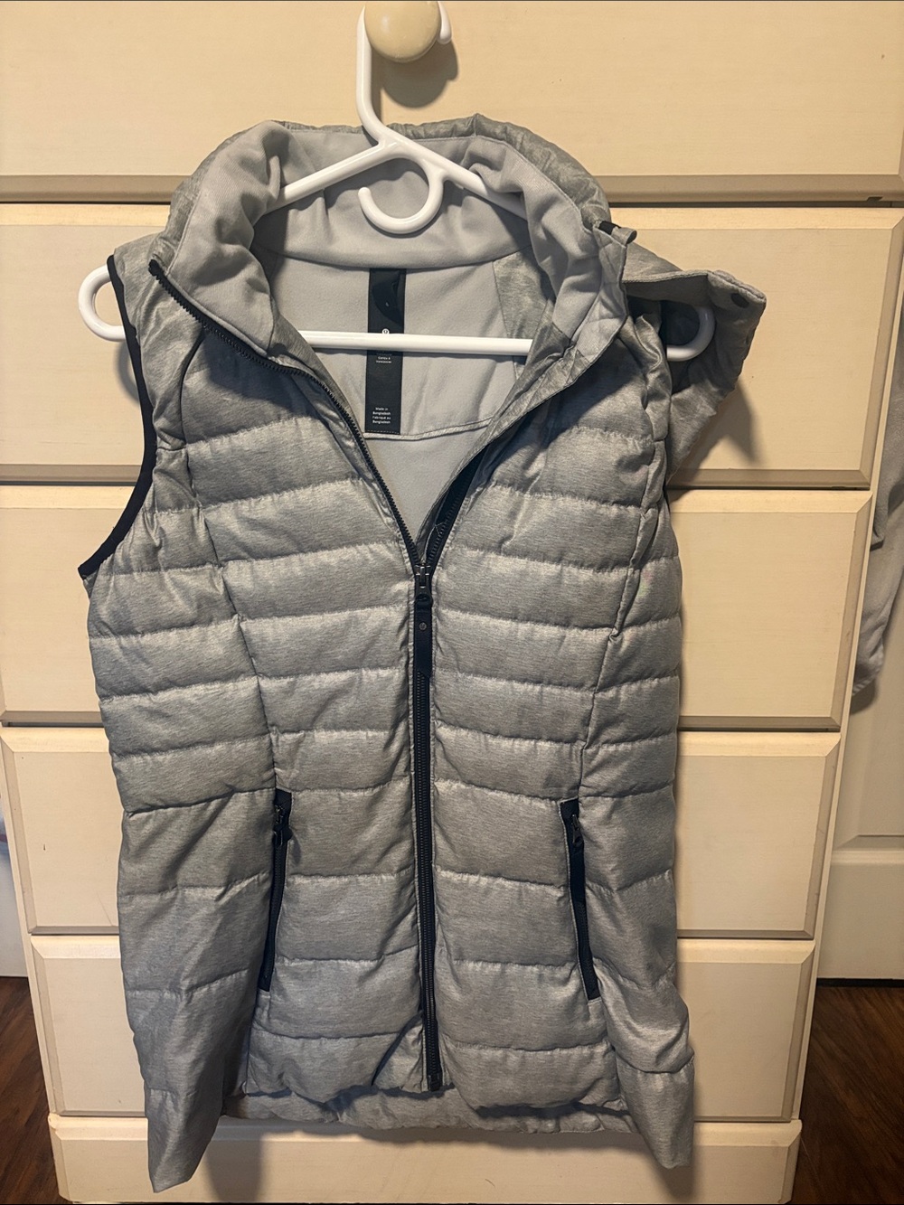 Lululemon Brave The Cold Vest EUC!!!!